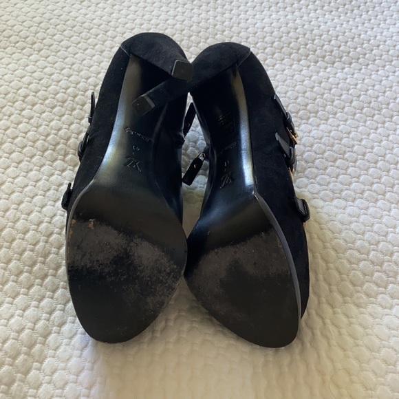 Louis Vuitton buckle booties with peep toe - Picture 3 of 3